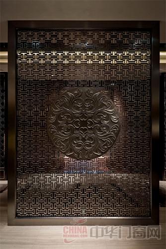 中式雕花实木门 写意中国文化的博大精深