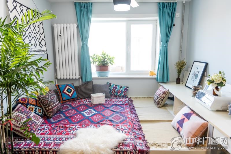 86㎡北欧风格卧室推拉门搭配方案 用色彩点缀