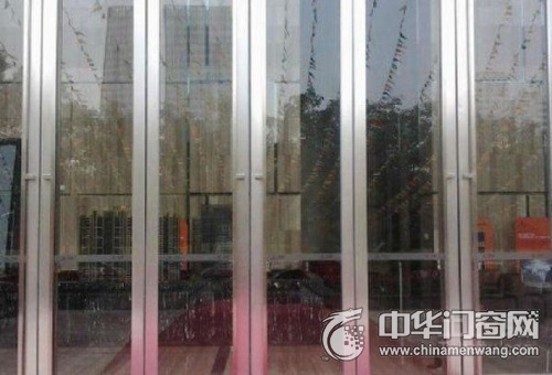 装一个玻璃门多少钱?安装方法介绍说明