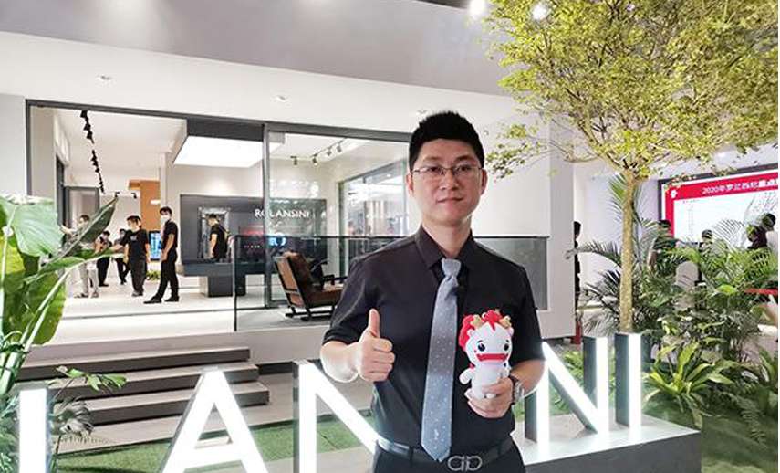 罗兰西尼系统门窗营销总经理熊茶垅